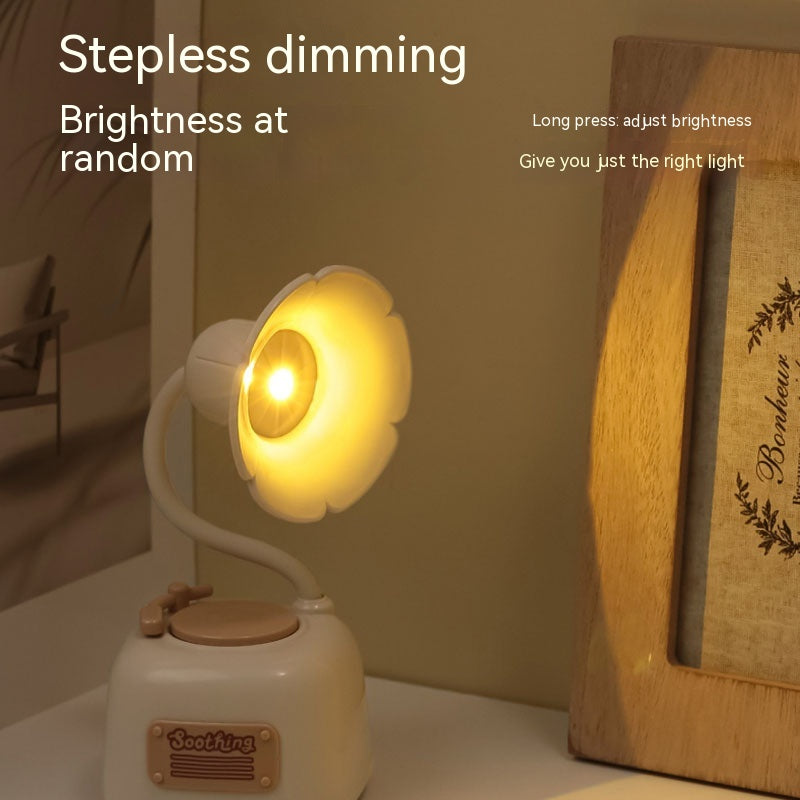 Lamp with Electrodeless Dimming